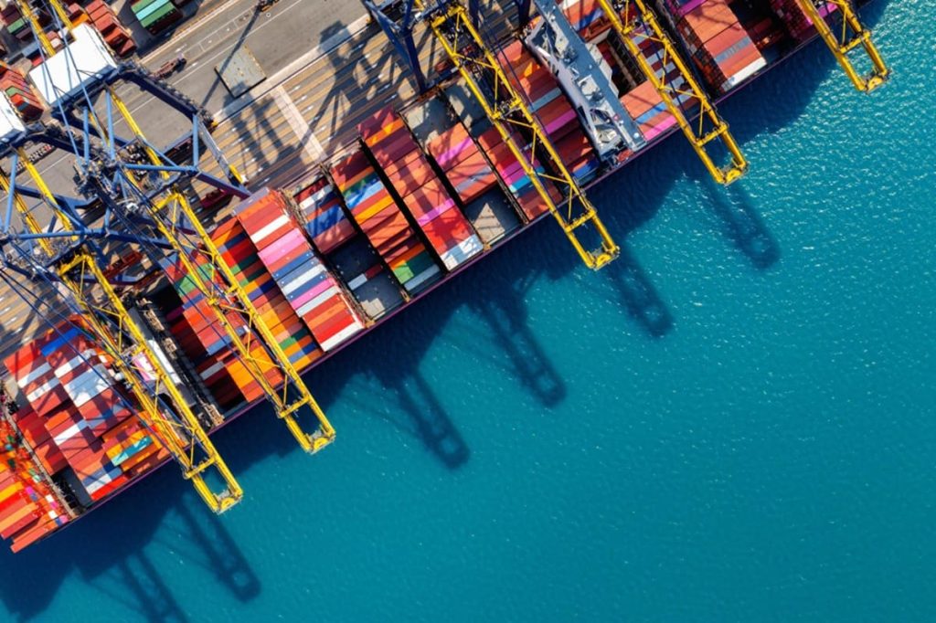 ¿Por qué los puertos europeos sufren congestión de vehículos?