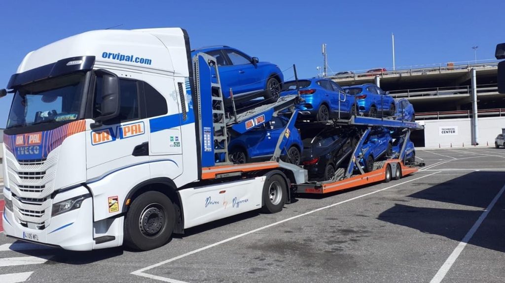 tendencias transporte de vehículos eléctricos e híbridos